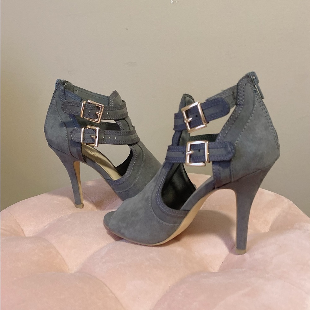 Sexy gray suede Lauren Conrad short boot heel.